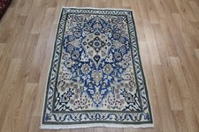 FEINER HANDGEKNÜPFTER NAIN