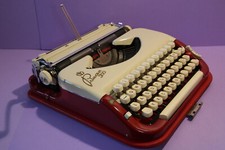 Vintage Princess 300 red/cream color Keller&Knappich w red case working well