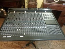 Behringer EURODESK MX8000 ~