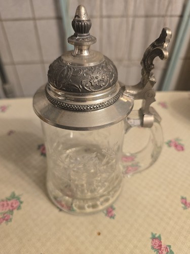 Glas bierkrug mit zinndeckel - mit,