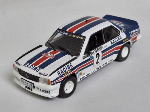 Ixo opel ascona 400 1982 - 1/43,