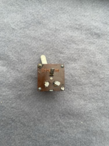 Höfner guitar bass preh - preh, pot