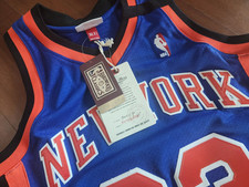 Nagelneu! New York Knicks #33