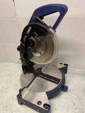 Kapp und Gehrungssäge