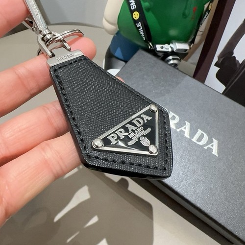 Prada schlüsselanhänger - prada,