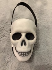 Totenkopftasche