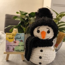 Amigurumi gehäkelt/echte Handarbeit/Schneemann/ ca 20 cm, mit Besen/Winter/Deko 