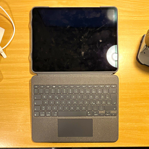 Logitech combotouch ipadpro - logitech,
