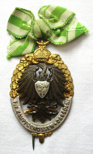 Seltene anstecknadel v - anstecknadel, f.v