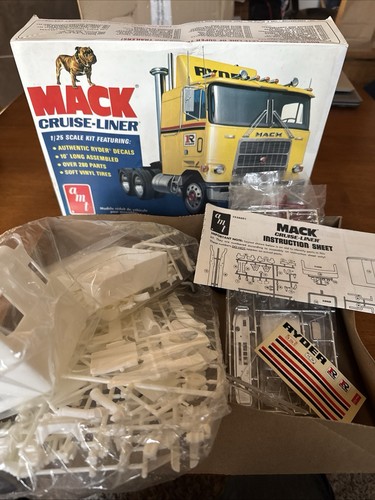 Amt 1062 25th scale mack - 1062,