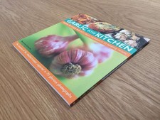 Garlic in the Kitchen: The Essence of the Mediterranean - 35 Recipes Using a Cla