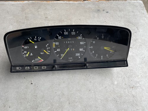 Mercedes w123 tacho - ,