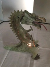 Drache aus Metall