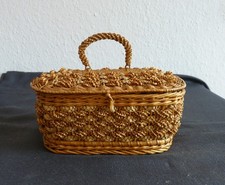 alter kleiner Nähkorb