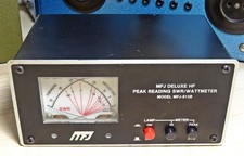 MFJ 815B Deluxe HF peak reading Kreuznadel SWR / Wattmeter Messgerät