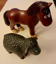 Spielfiguren Pferd und Schaf  Marke Haba
