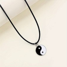Modischer Yin Yang Anhänger