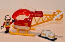 BRIO 33797 orig. Feuerwehr Hubschrauber m Figur und Fracht zur Holzeisenbahn