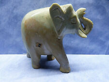 21082. Elefant   Marmor / Alabaster  hellgrün  10,5 cm  India