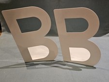 IKEA weiß Metall Großbuchstabe B "Billy" freistehende Buchstützen - Etiketten - sehr guter Zustand