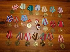 Konvolut Lot Sammlung UdSSR Orden Ehrenzeichen CCCP Abzeichen Rußland