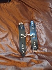 Latex Handfessel Von LateXa