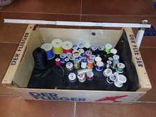 Rutenbau: 43 Spulen (5 neue) mit Garn für Zierwicklungen