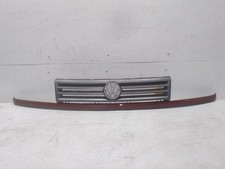 VW Vento Kühlergrill 1H5853653 mit Grillleiste LC3T Indianrot Metallic BJ1992