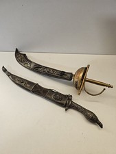 Orientalischer Deko-Säbel & antik anmutender Dolch Set mit kunstvollen Scheiden 