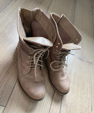 Mode Queen Stiefelletten Gr. 38 Boots metallic Nieten beige Reißverschluss