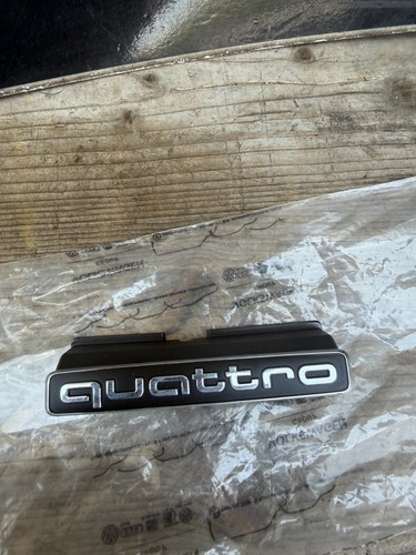Audi quattro emblem - q3, 8u