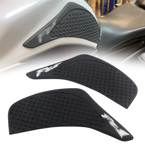 Tank traction side pad - side,