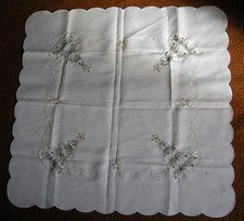 Tischdecke Mitteldecke Weihnachten 83x83 cm Straß Weihnachtsmotive Stickerei