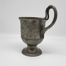 Großer Zinn Becher Krug Humpen Pokal Zinnkrug ziseliert 19.Jh 