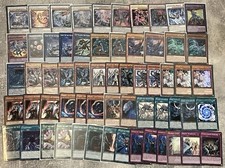 Blauäugiger Weißer Drache