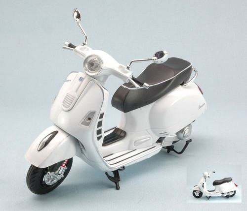 New ray motorino - 1/12, piaggio