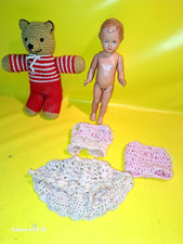 alte Hartplastikpuppe