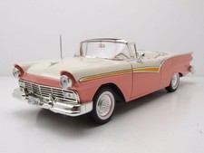 Ford Fairlane 500 Skyliner 1957 coral weiß Modellauto 1:18 Sun Star