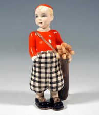 GOLDSCHEIDER WIEN JUNGE MIT