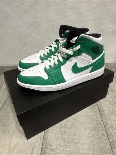Nike air jordan mid - air,