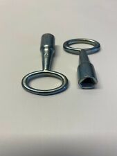 2x Dreikant Steckschlüssel 8mm  Abfallbehälter, Absperrpfosten, Zylinder, Aufzug