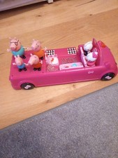  Peppa Wutz und Familie! Figuren Set ! Und  Hallo  Kitty Auto 6 Figuren +Auto 