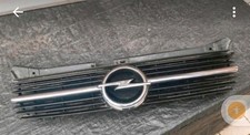 Omega B Radiator / Trim Grill