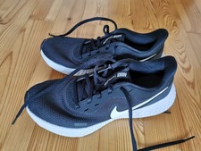 Nike Revolution 38,5  39  Wie