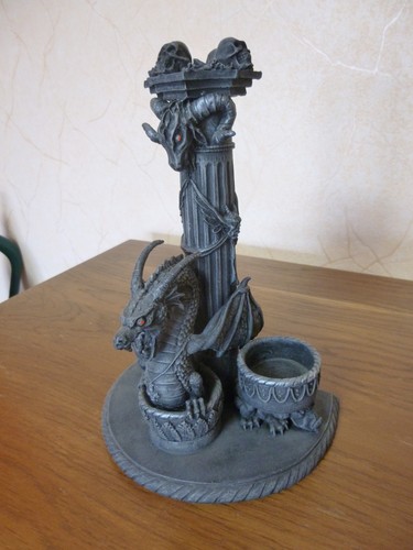 Drachenfigur mit - , 2