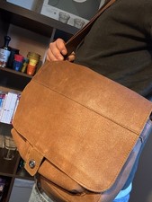 Jost Umhängetasche Hunter