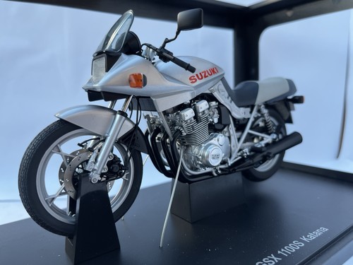 Autoart suzuki gsx - autoart,
