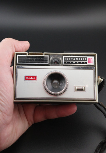 Boxed vintage 1960 kodak - vintage,