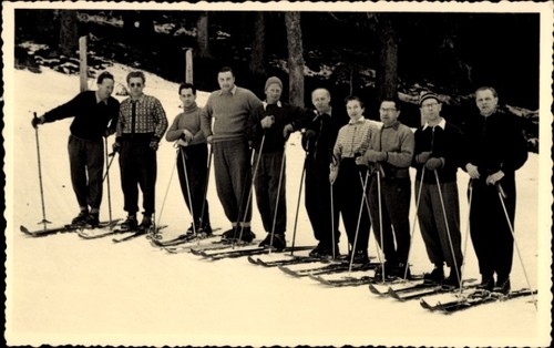 Foto skifahrer gruppenbild - foto, ak