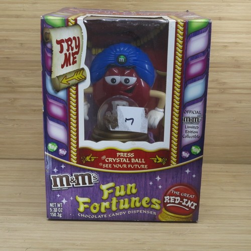 Red fun fortunes - m&m's,